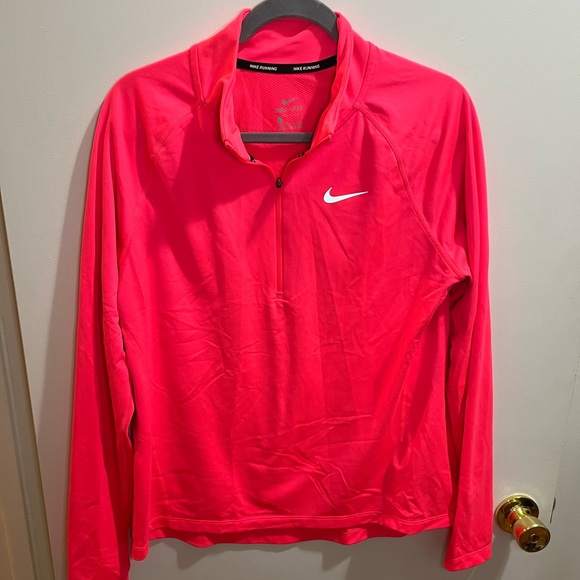 Nike Tops - Nike Dri-Fit Top